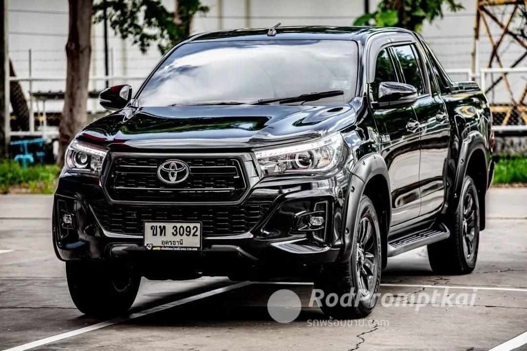 2019-toyota-hilux-revo-24-prerunner-double-cab-bangkok-75054411