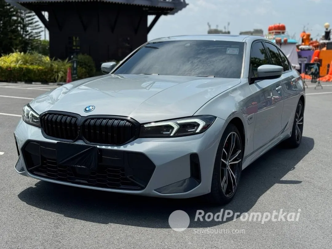 2023-bmw-series-3-330e-m-sport-bangkok-43222975