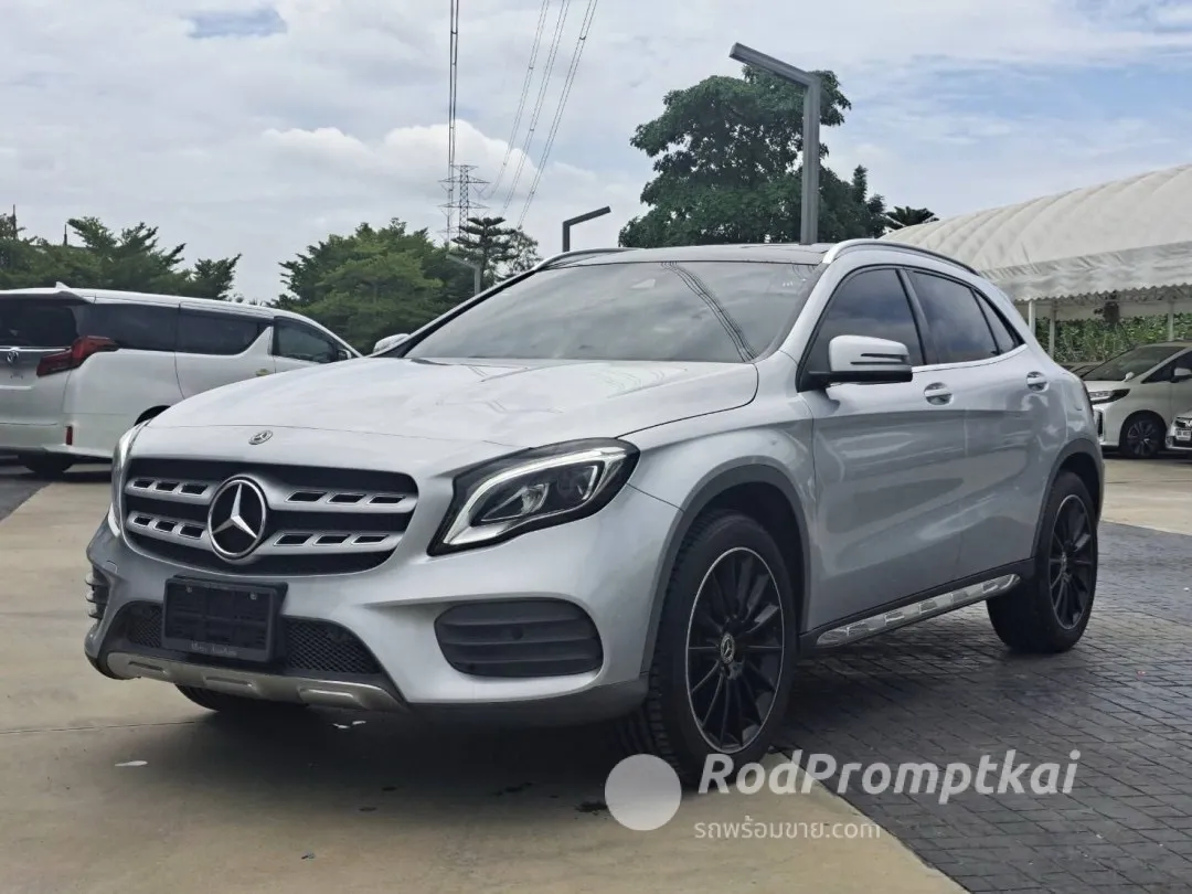 2019-mercedez-benz-gla-class-250-20-amg-dynamic-bangkok-73035114