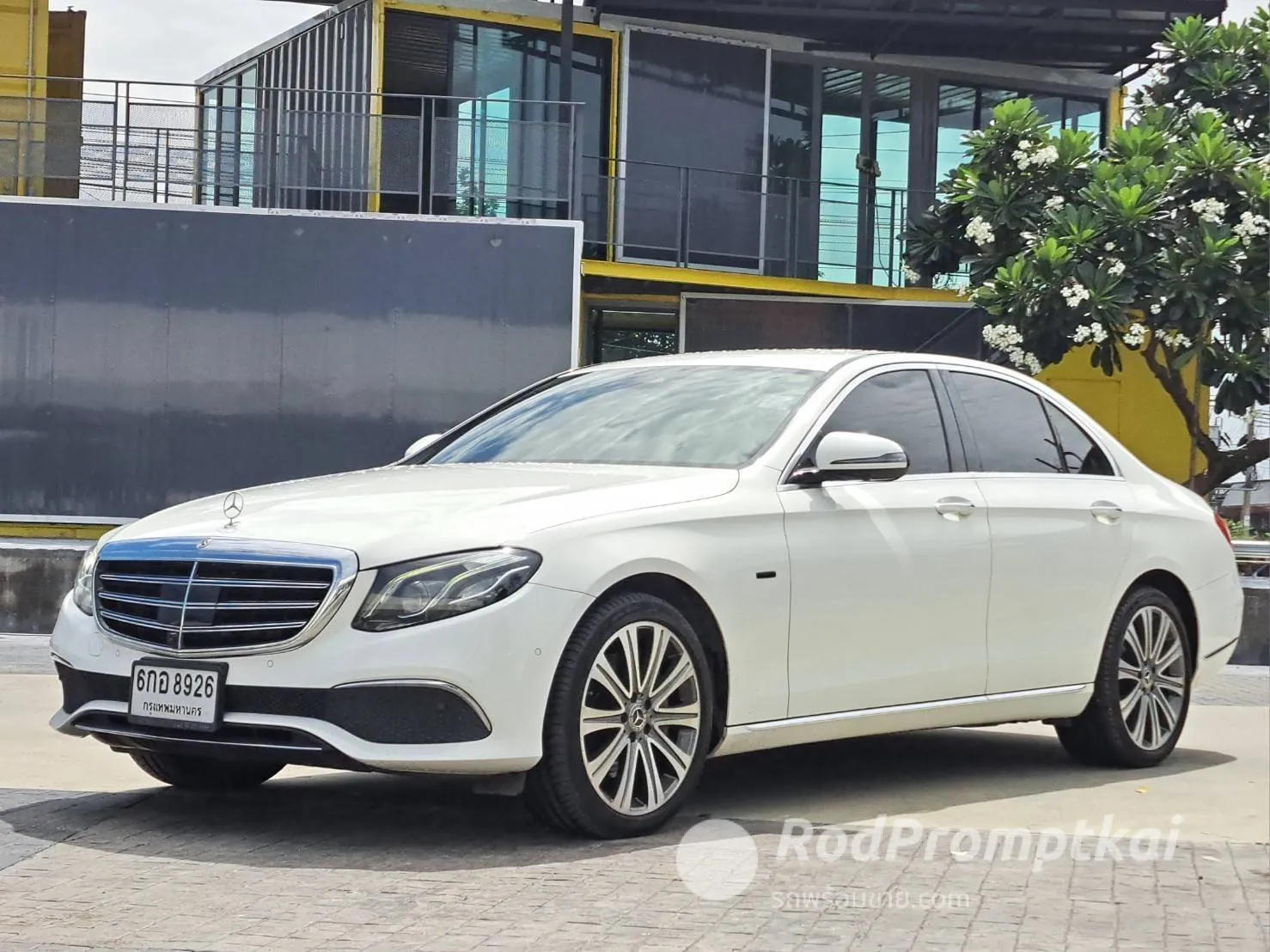 2018-mercedez-benz-e-class-e350e-20-exclusive-bangkok-47875406