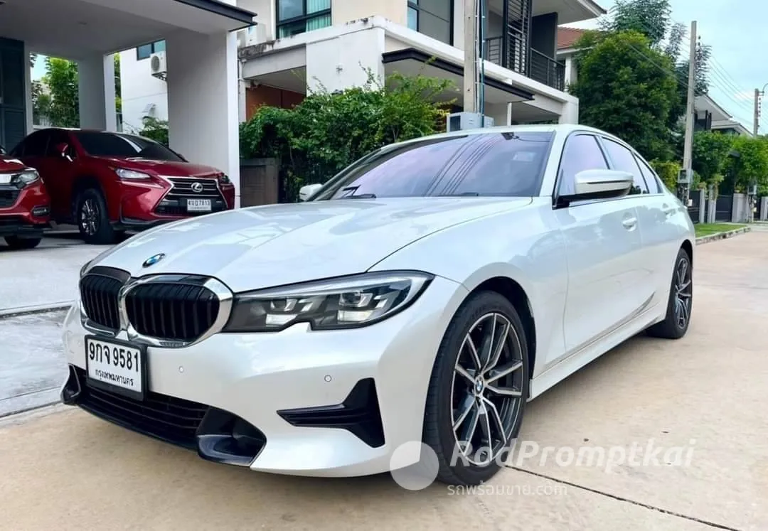 2019-bmw-series-3-320d-sport-bangkok-33124704