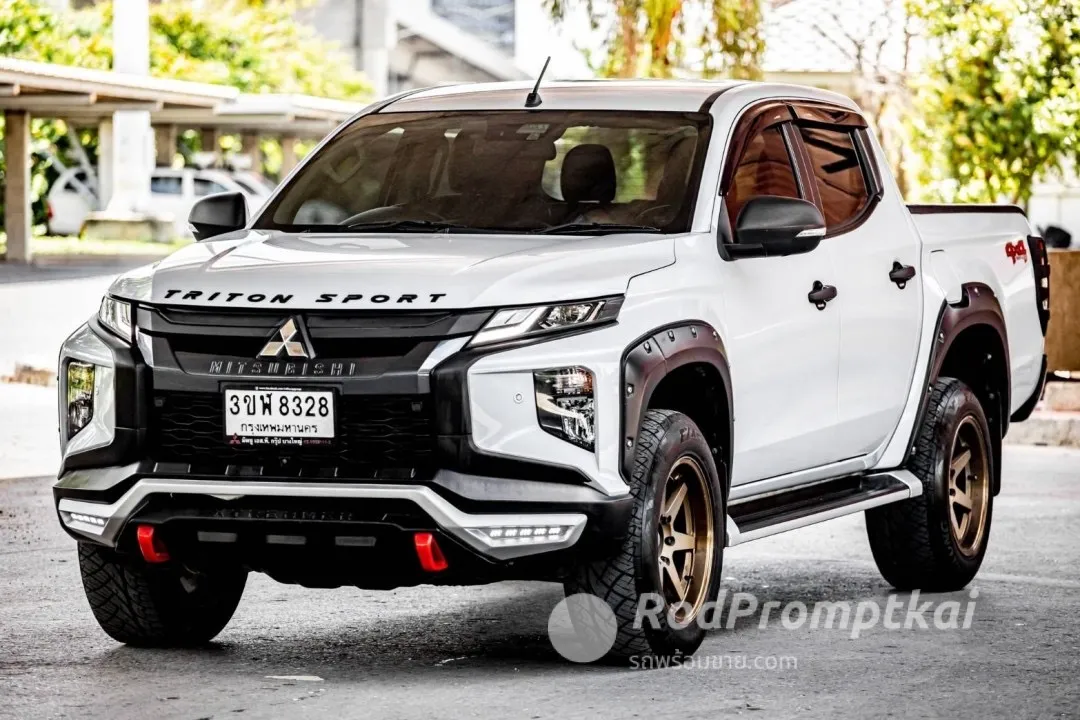 2020-mitsubishi-triton-18-24-gt-plus-premium-double-cab-bangkok-78841896