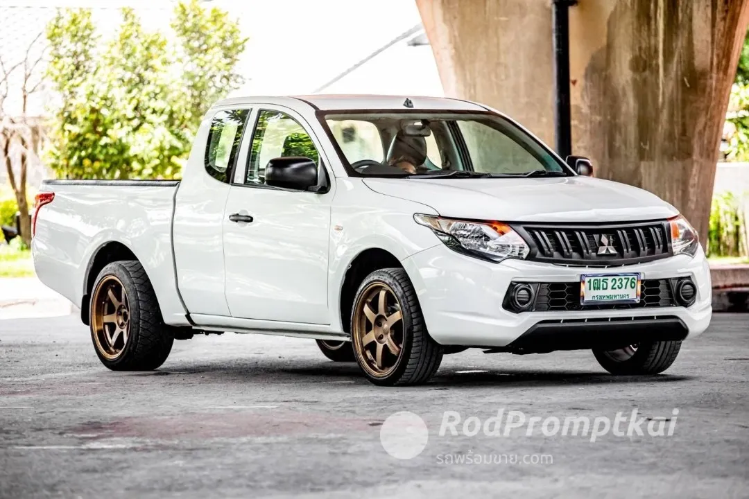 2015-mitsubishi-triton-05-18-25-gl-mega-cab-bangkok-79159622