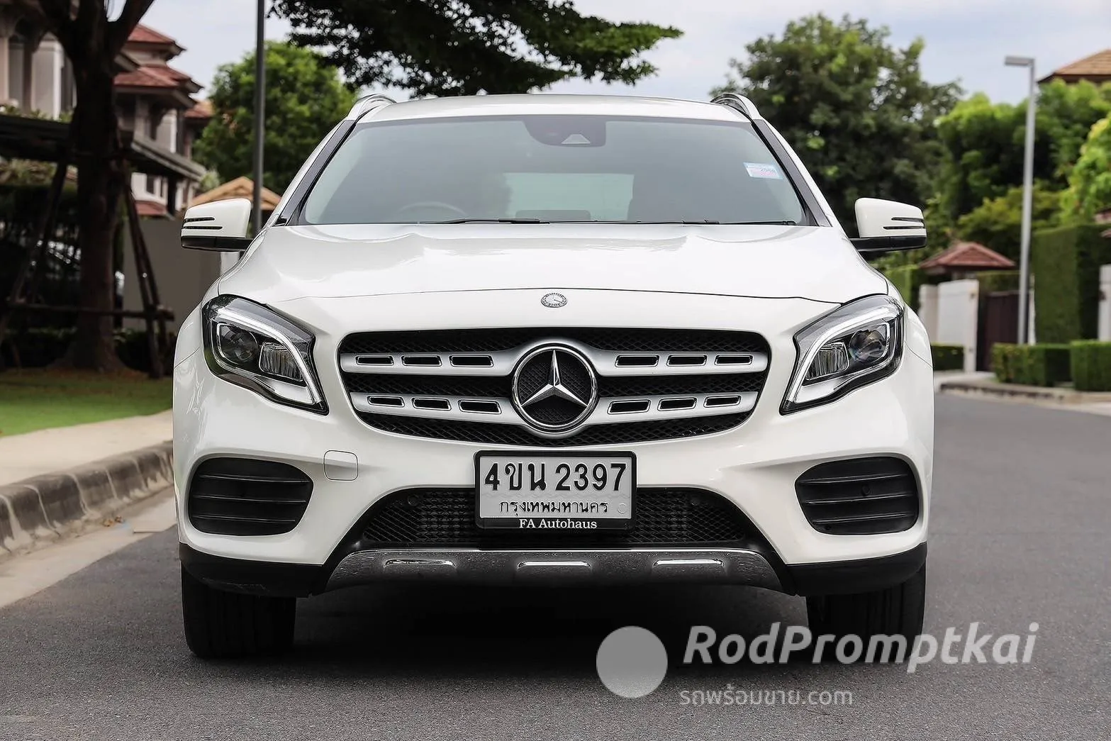 2018-mercedez-benz-gla-class-200-16-urban-bangkok-05862913